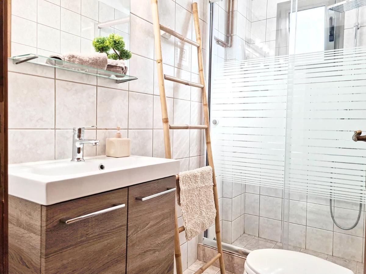 Colimbos Accommodation, 2 Min From The Beach Sfinarion Bagian luar foto