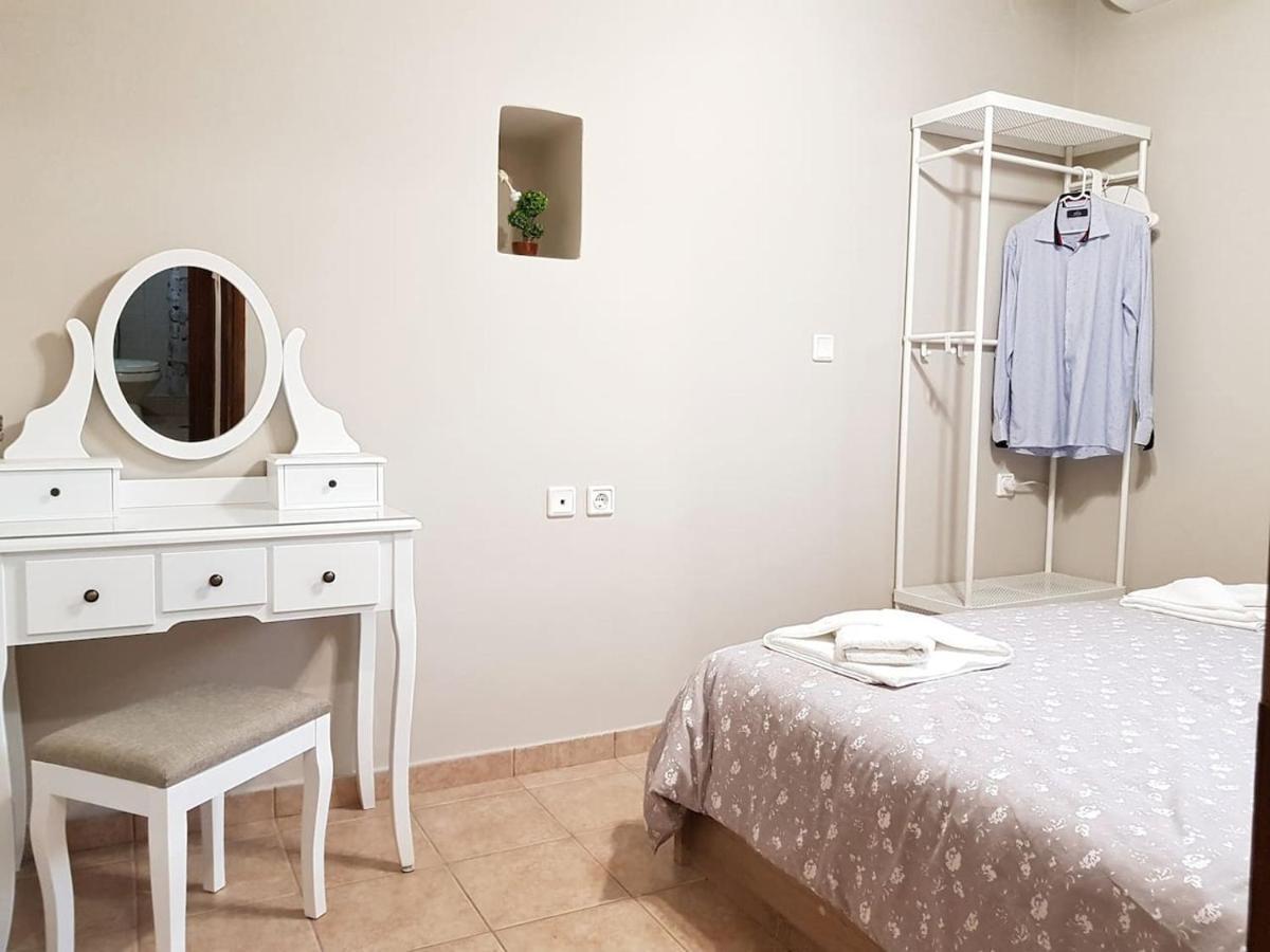 Colimbos Accommodation, 2 Min From The Beach Sfinarion Bagian luar foto